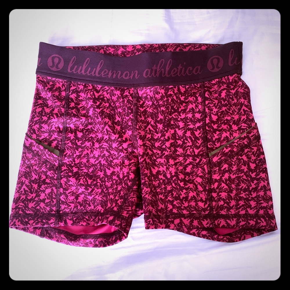 Lululemon bike shorts size 4